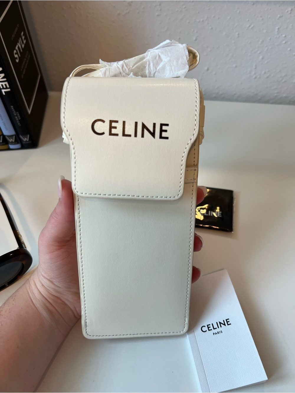 CELINE Tortoiseshell Oval Sunglasses - gently worn! - Picture 15 of 17